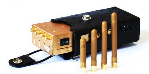 Блокирование сразу нескольких стандартов связи подавителем BugHunter BP-12D достигается благодаря 4-м съемным антеннам